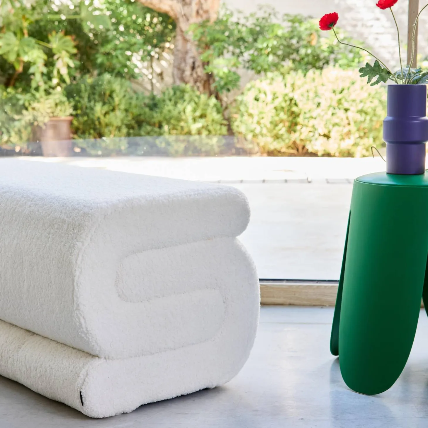 Banco design revestimento bouclé 1-2 lugares
