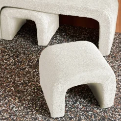 Banco e banquetas empilháveis boucle
