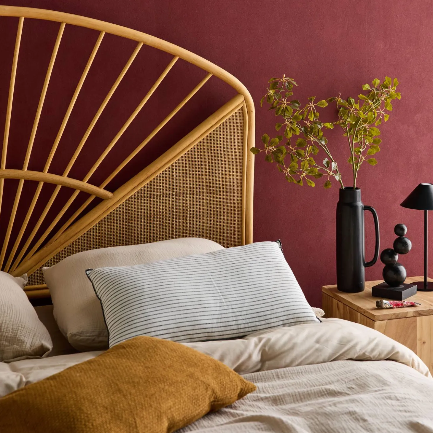 Cabeceira para cama de vime natural e cana
