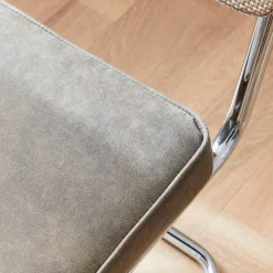 Cadeira cantilever em tecido e efeito rattan, set de 2