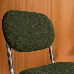 Cadeira em tecido bouclé com estrutura em metal, set de 2