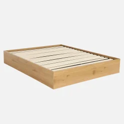 Cama baú com estrado de ripas decoração em madeira, 160x200cm