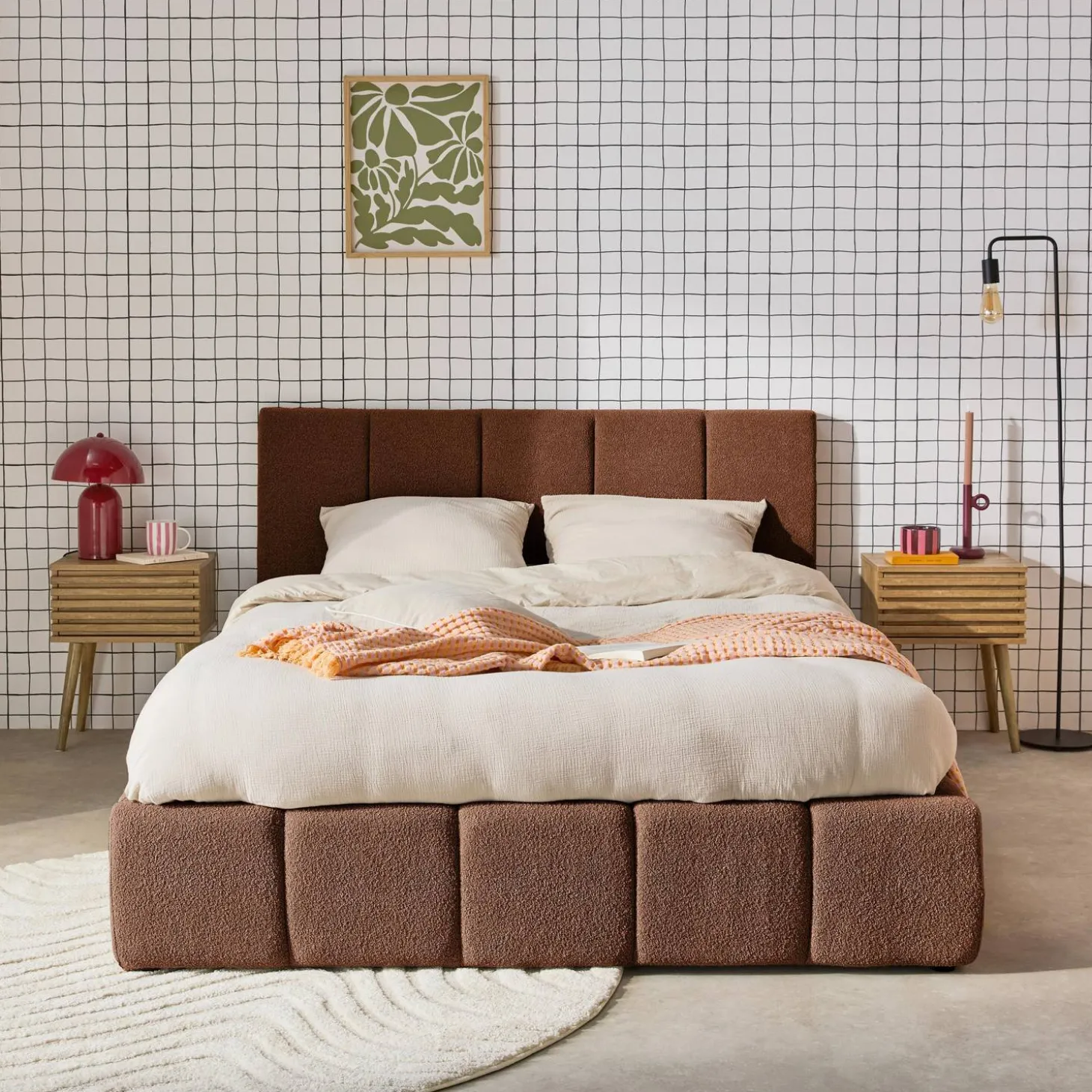 Cama baú com estrado de ripas e cabeceira 160x200cm, acabado em boucle