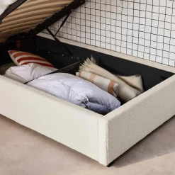 Cama com base de ripas e cabeceira 90x190cm, acabamento boucle