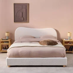 Cama com estrado de ripas e cabeceira, branca em boucle
