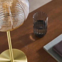Candeeiro de mesa em metal e vidro, 20cm