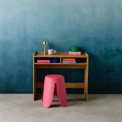 Candeeiro de mesa LED em metal dourado
