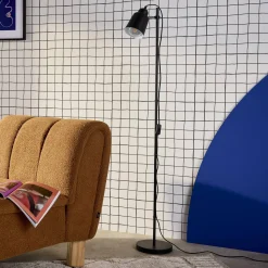 Candeeiro de pé interior em metal, 145cm