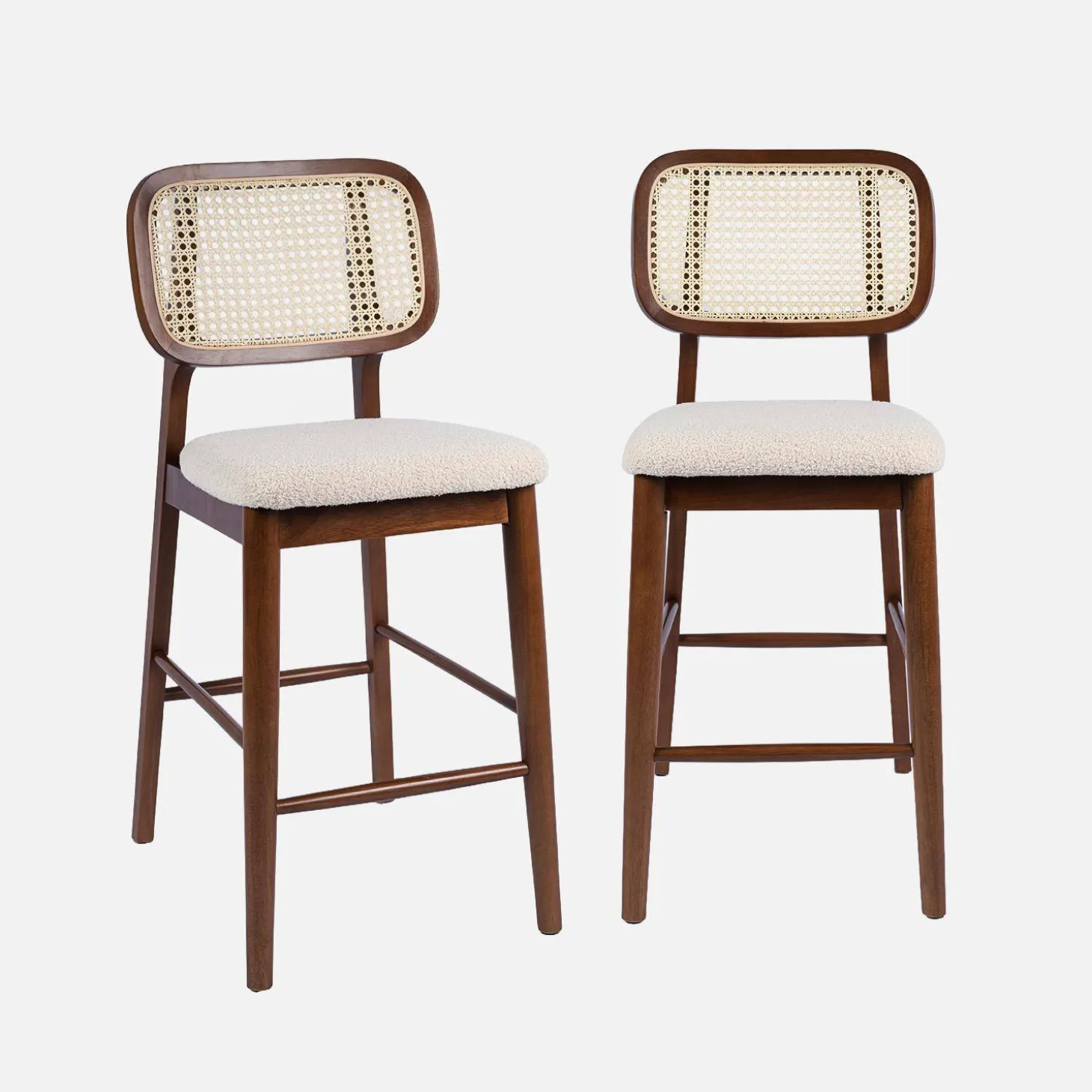 Conjunto de 2 bancos de bar em madeira de seringueira com palhinha e tecido boucle 66,5cm