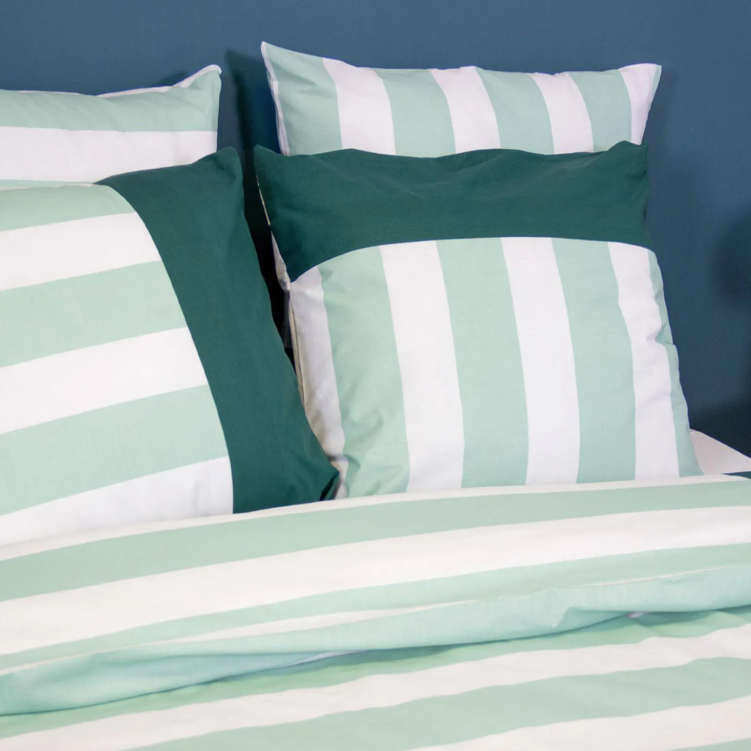 Conjunto de cama de algodão com estampas de listras para 2 lugares, branco e verde