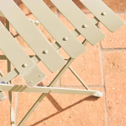 Conjunto de jardim com mesa bistrô dobrável em aço com 2 cadeiras, ø60cm