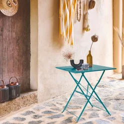 Conjunto de jardim com mesa bistrô dobrável em aço com 2 cadeiras, 70cm