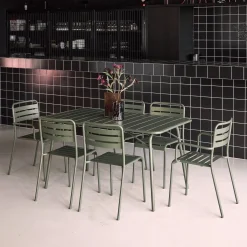 Conjunto de jardim com mesa bistrô dobrável em aço com 6 cadeiras, 140cm
