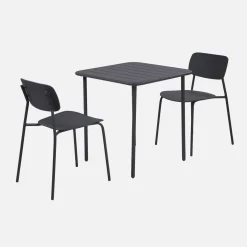 Conjunto de jardim com mesa de metal com 2 cadeiras