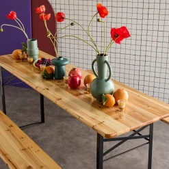 Conjunto de jardim com mesa dobrável para eventos em madeira de abeto com 2 bancos