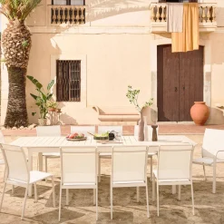 Conjunto de jardim com mesa extensível de alumínio com 8 cadeiras e 2 poltronas