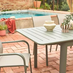 Conjunto de jardim com mesa extensível em alumínio com 4 cadeiras e 2 poltronas