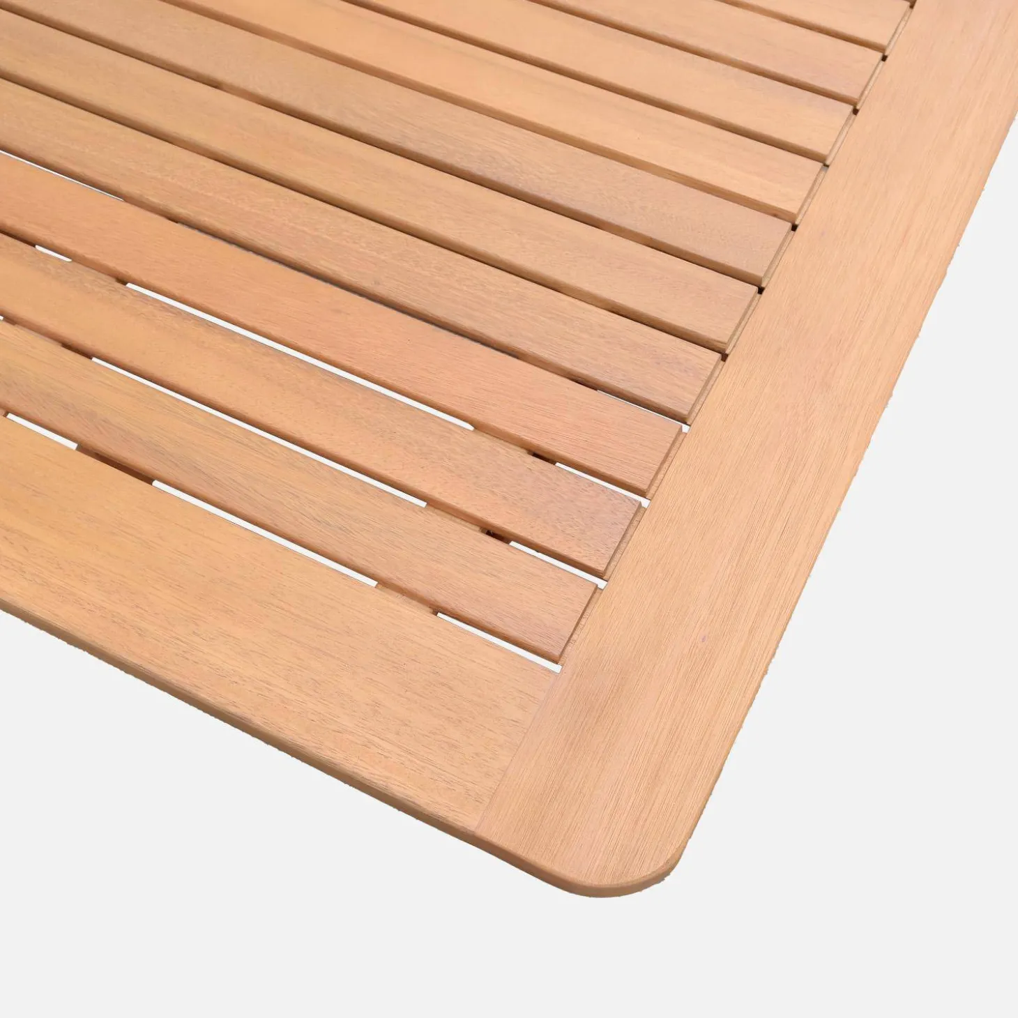 Conjunto de jardim com mesa extensível em madeira de eucalipto com 6 cadeiras