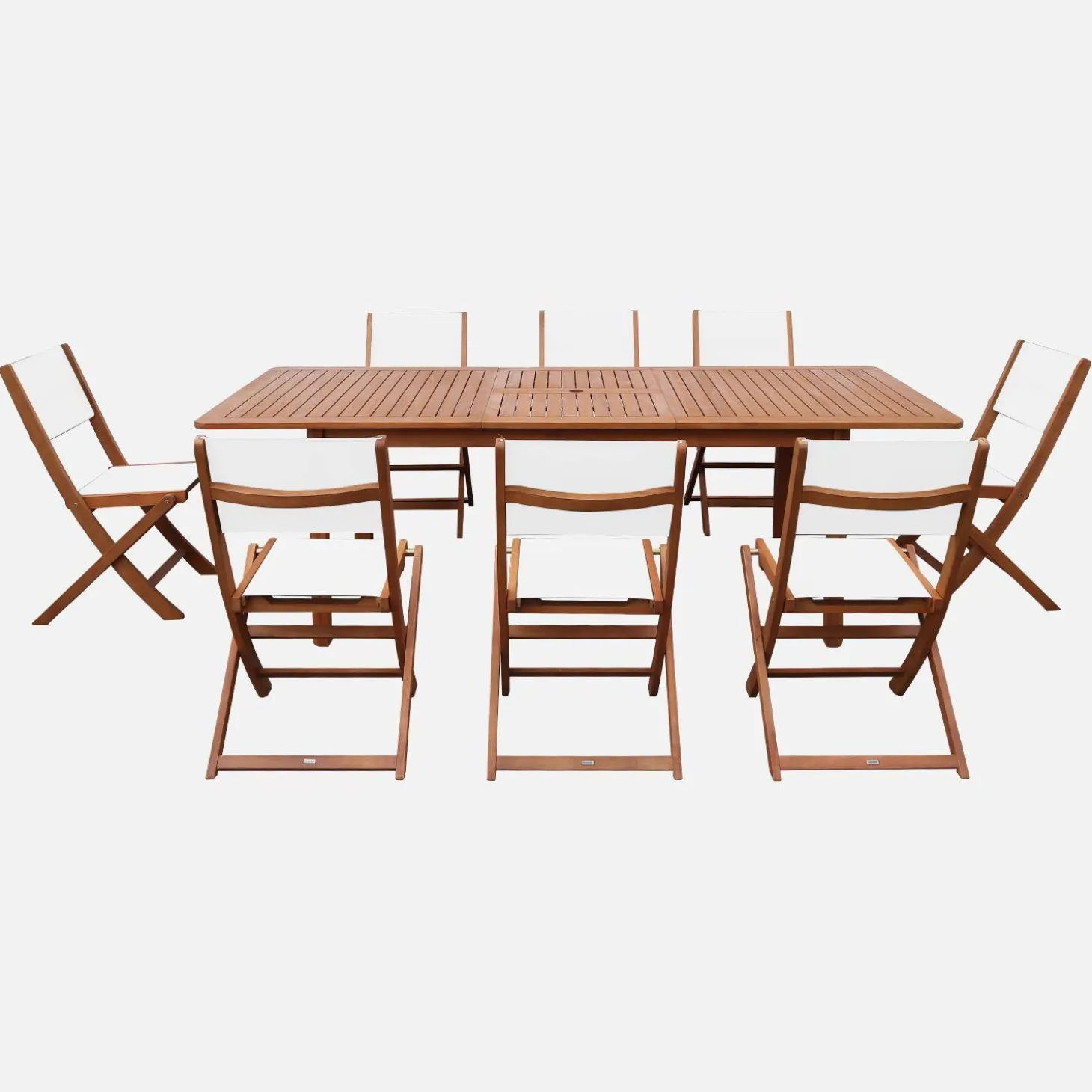 Conjunto de jardim com mesa extensível em madeira de eucalipto com 8 cadeiras