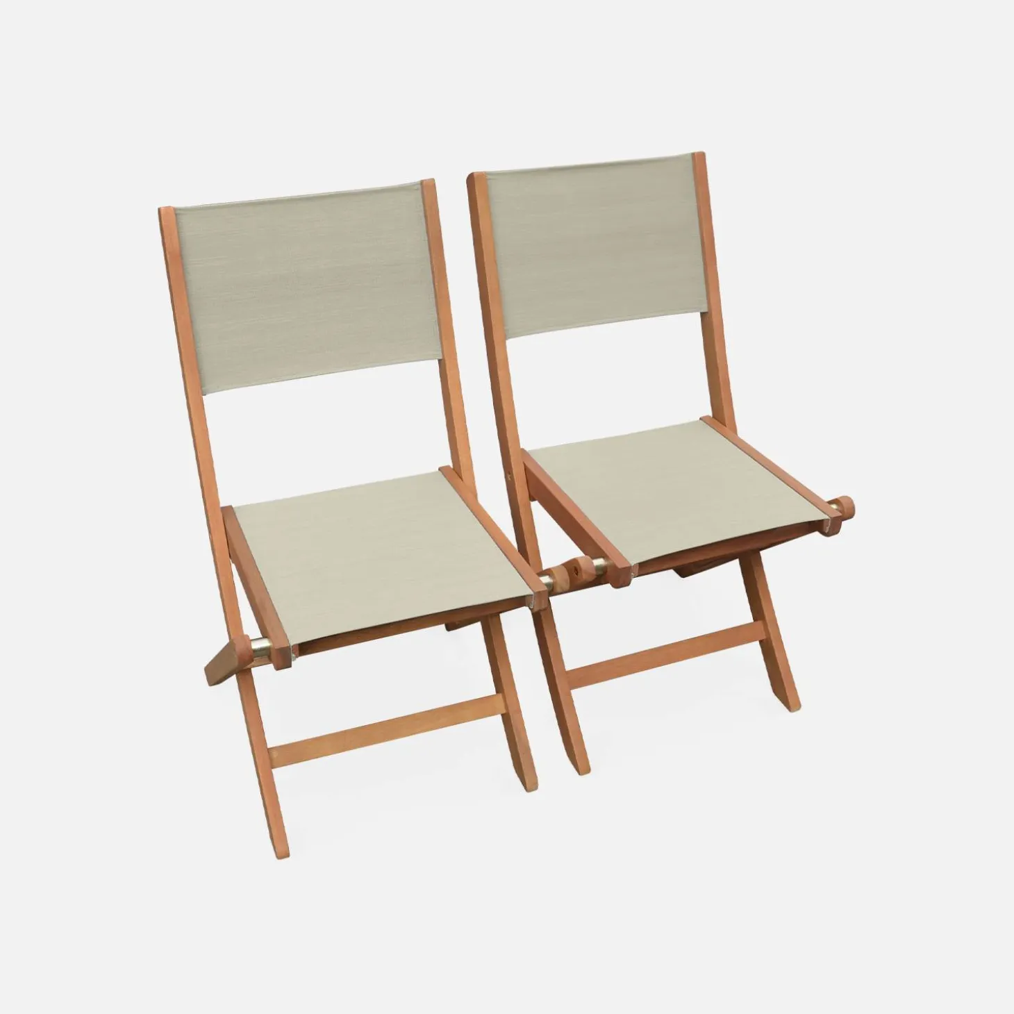 Conjunto de jardim com mesa extensível em madeira com 8 cadeiras