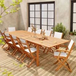 Conjunto de jardim com mesa extensível em madeira com 10 cadeiras