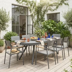 Conjunto de jardim com mesa oval extensível em alumínio com 8 cadeiras