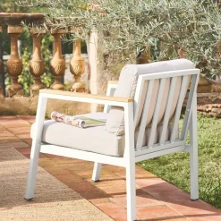 Conjunto de jardim com sofá e poltronas em alumínio e madeira, 4 lugares
