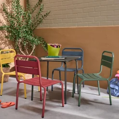 Conjunto de mesa e cadeira para crianças de 4 lugares
