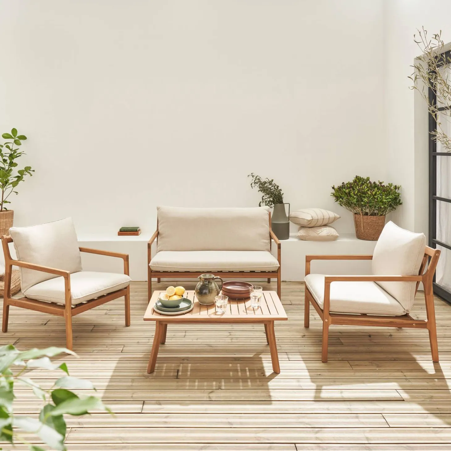Conjunto de mobiliário de jardim em acácia, 4 lugares