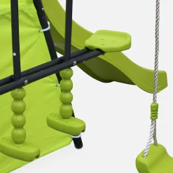 Conjunto de parque infantil com baloiço e escorrega