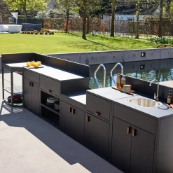 Cozinha exterior em aço com 6 módulos