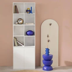 Estante, biblioteca modular decoração madeira, 2 portas e 8 nichos