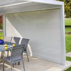 Estore lateral de enrolar em alumínio e textilene para pérgola bioclimática, 4m