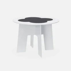 Mesa com ardósia e 4 cadeiras com arrumação para crianças