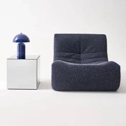 Mesa de apoio cubo espelhado, 40cm