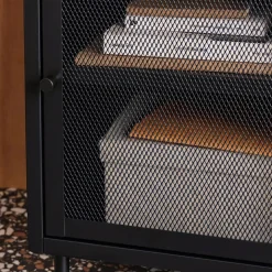 Mesa de cabeceira industrial em metal com 1 porta, set de 2