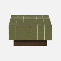 Mesa de centro com padrão de azulejos em imitação de cerâmica mate