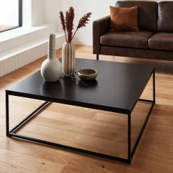 Mesa de centro de metal preto fosco