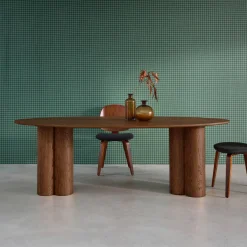 Mesa de jantar oval de madeira e folheado de carvalho para 8 lugares