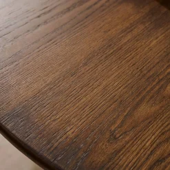 Mesa de jantar redonda em madeira para 4 lugares
