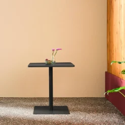 Mesa de jardim bistrô quadrada de aço, 2 lugares