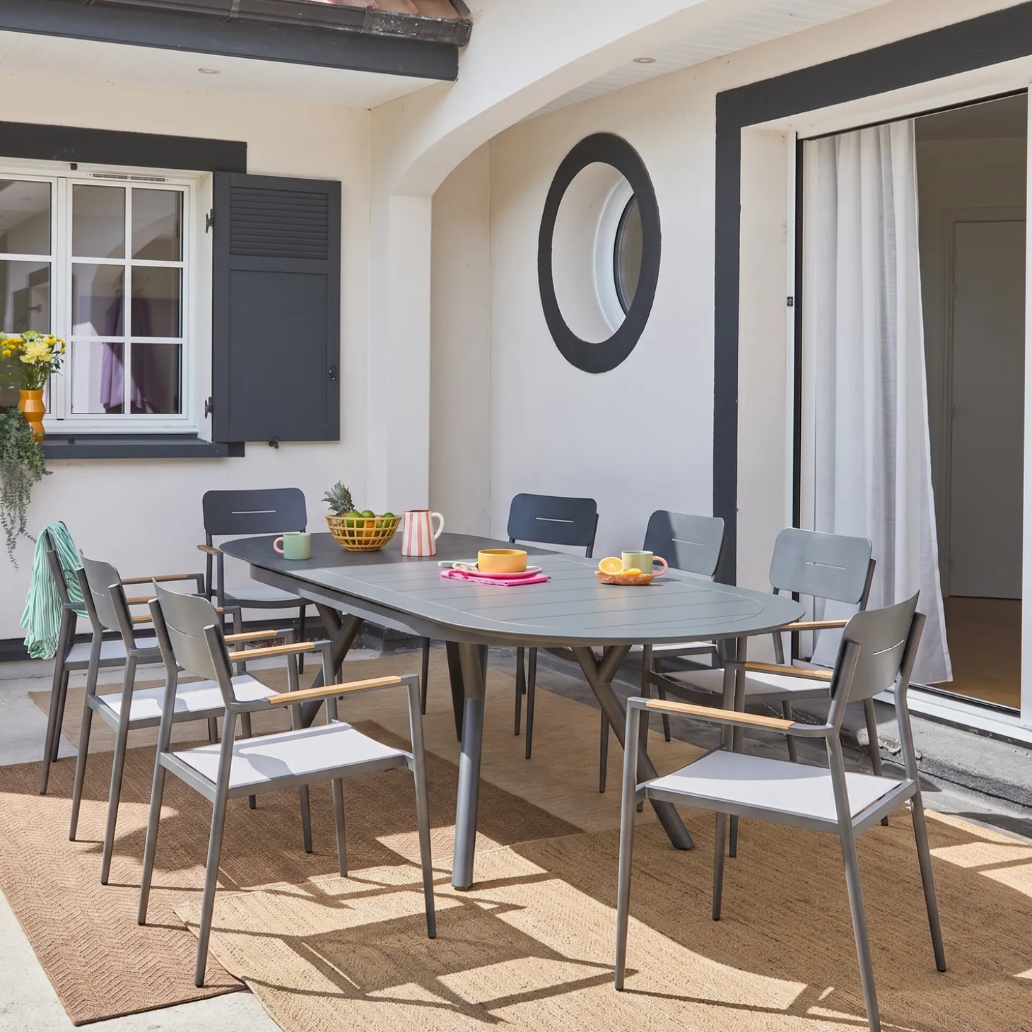Mesa de jardim oval extensível em alumínio para 10 lugares