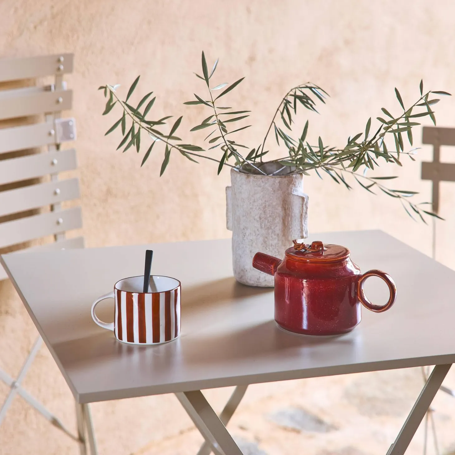 Mesa de jardim quadrada dobrável estilo bistrô, 2 lugares