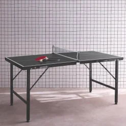 Mini mesa de ping pong dobrável interna com 2 raquetes e 3 bolas, 150 cm