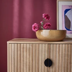 Móvel de TV com efeito de madeira ranhurada, 160cm
