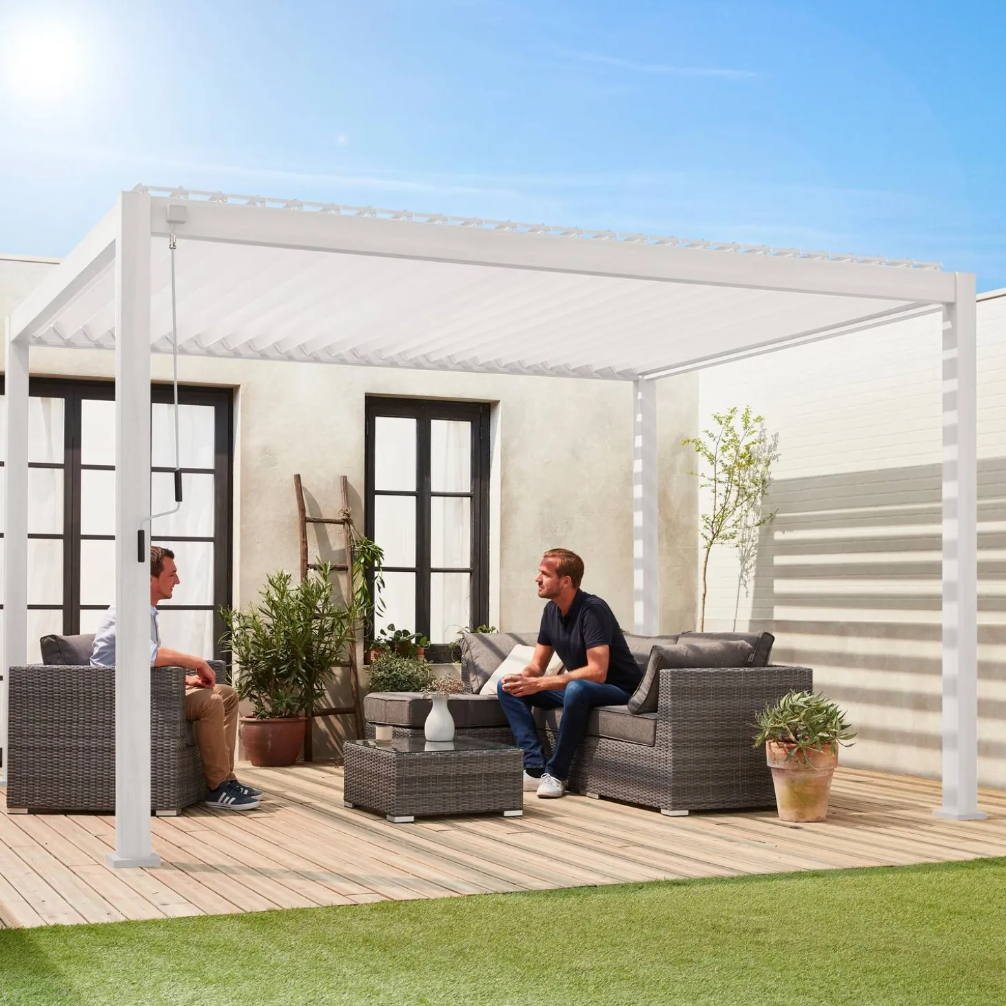 Pérgola bioclimática em alumínio 3x4m com lâminas ajustáveis