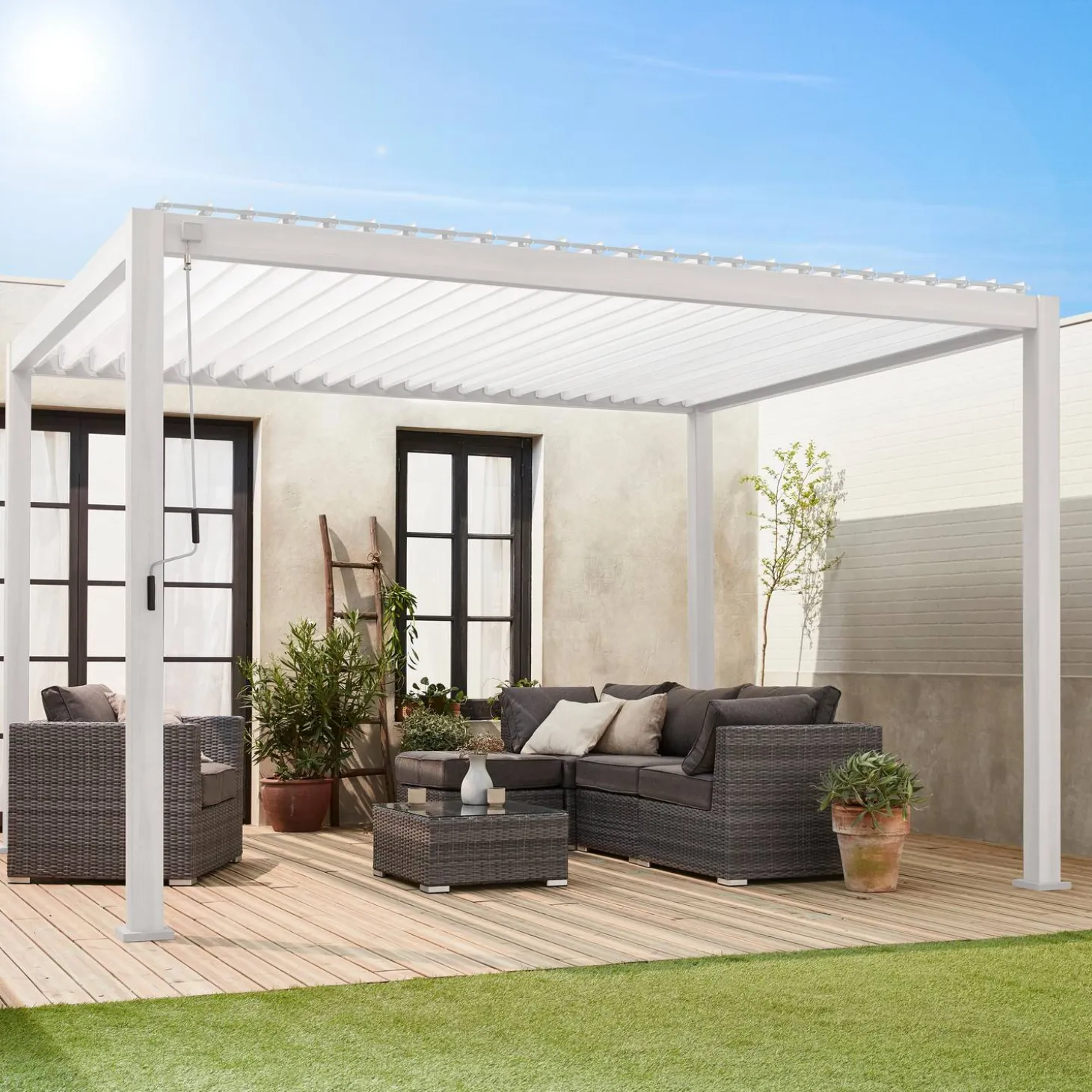 Pérgola bioclimática em alumínio 3x4m com lâminas ajustáveis