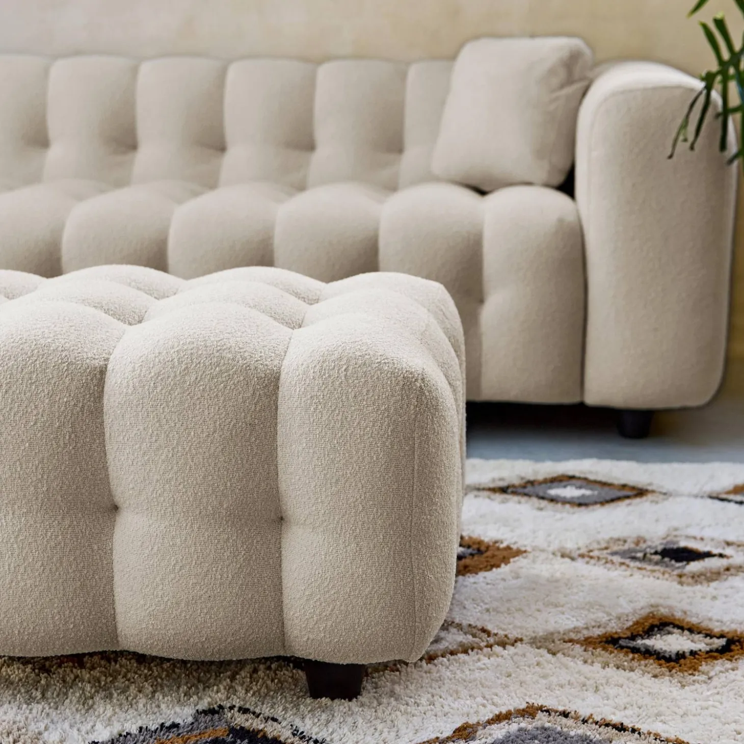 Pufe, descanso para os pés para sofá boucle texturada de 3 lugares