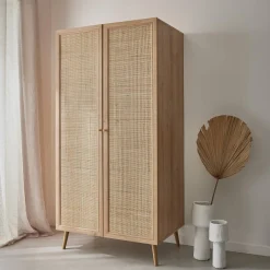 Roupeiro em madeira e cana com 2 portas