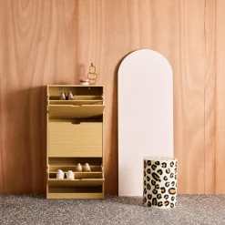 Sapateira decorativa em madeira com 3 gavetas